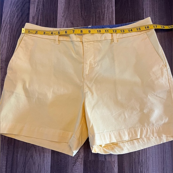 Tommy Hilfiger Yellow Hollywood Bermuda Shorts SZ 10 - Picture 8 of 14